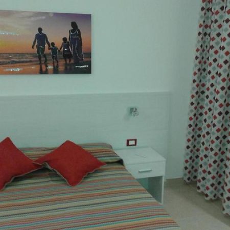 Malvarosa Apartments 포르토 세자레오 외부 사진